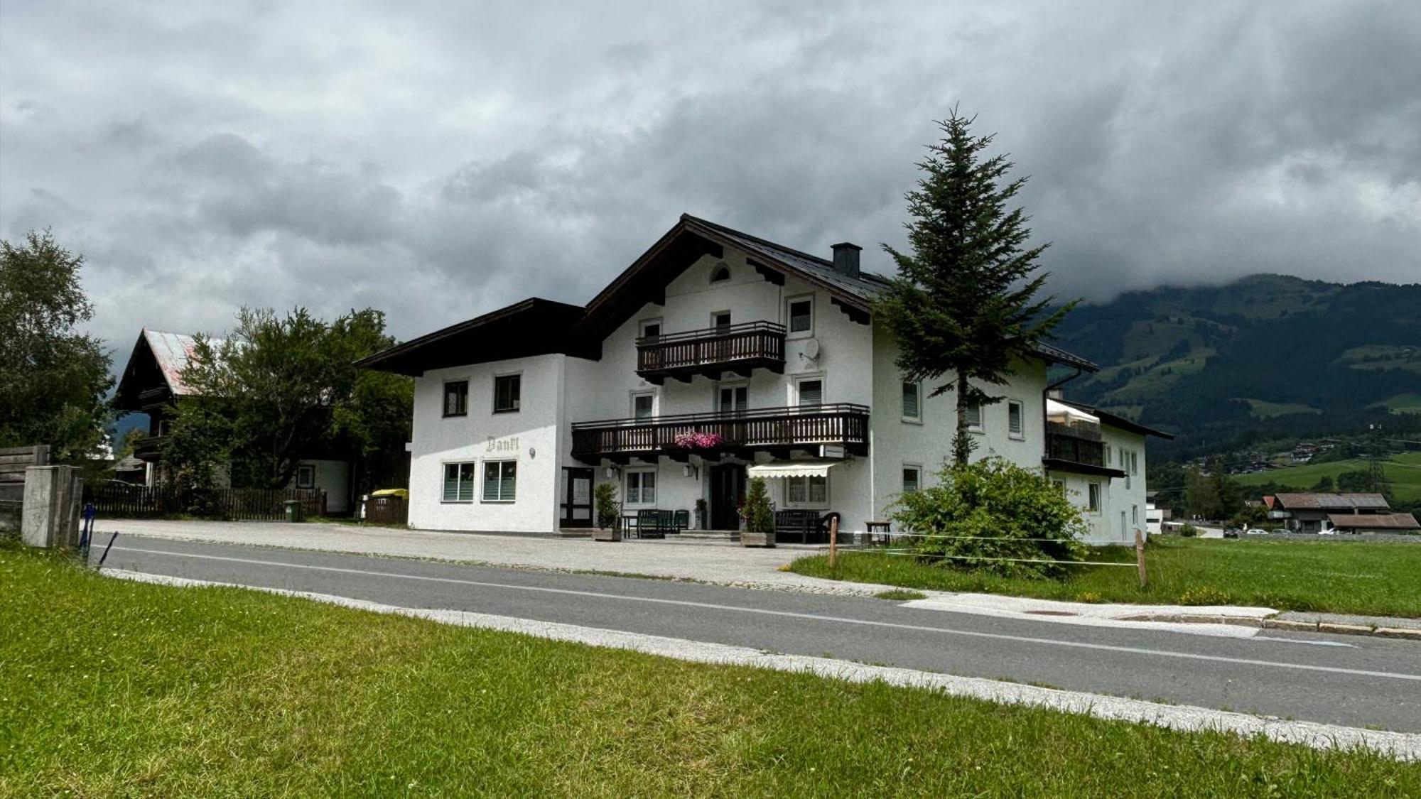 Ferienhaus Dankl ホラースバッハ・イム・ピンツガウ エクステリア 写真
